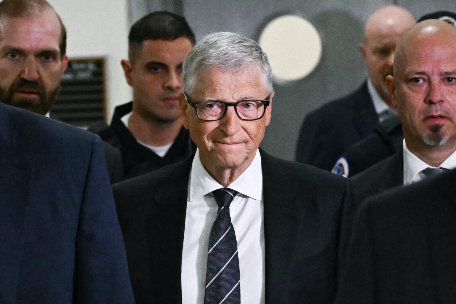 Gates, avertisment: Tehnologia ignoră pericolele AI