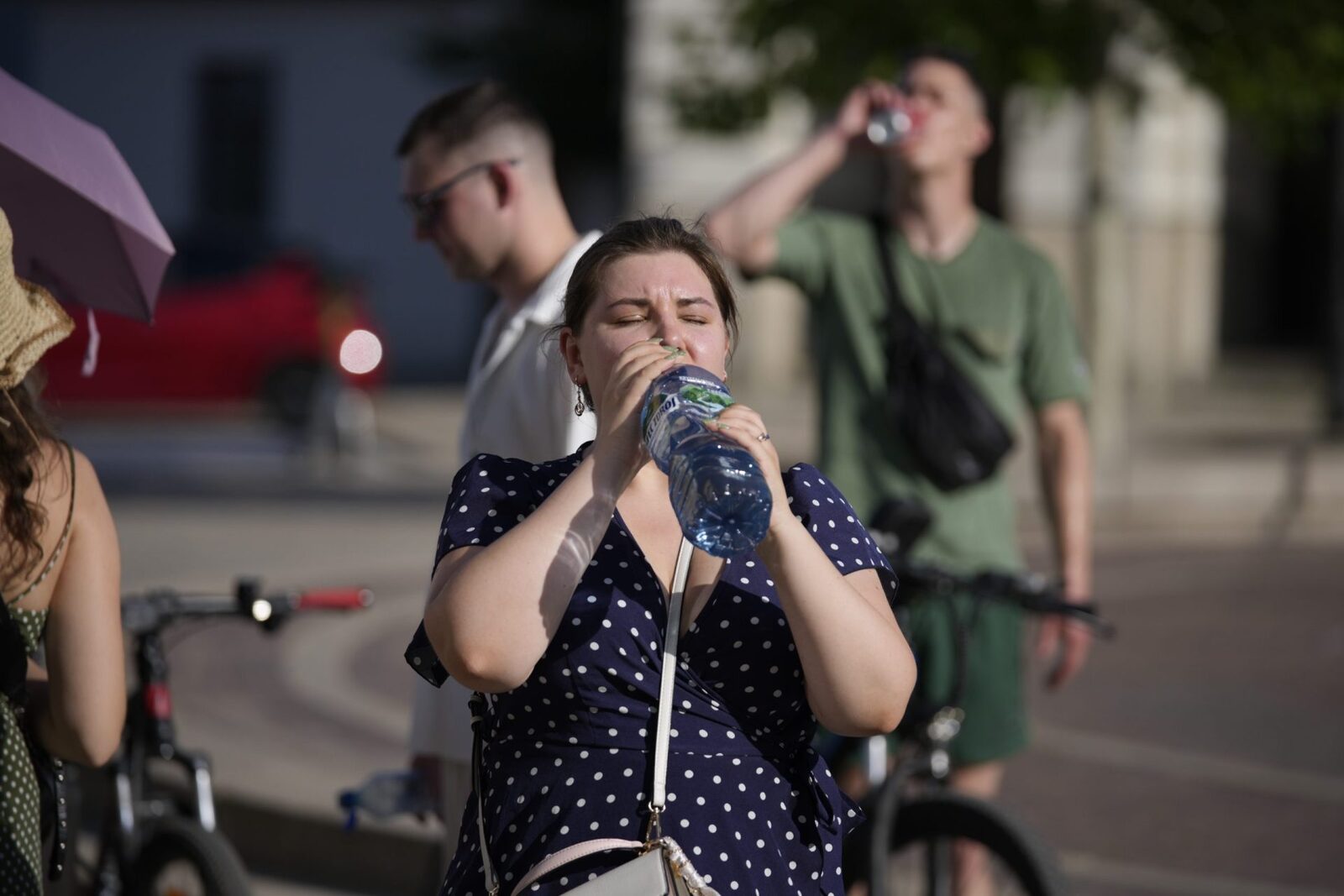 România, foc de artificii meteo: 150 de recorduri de căldură, temperaturi-bombă în zonele fierbinți