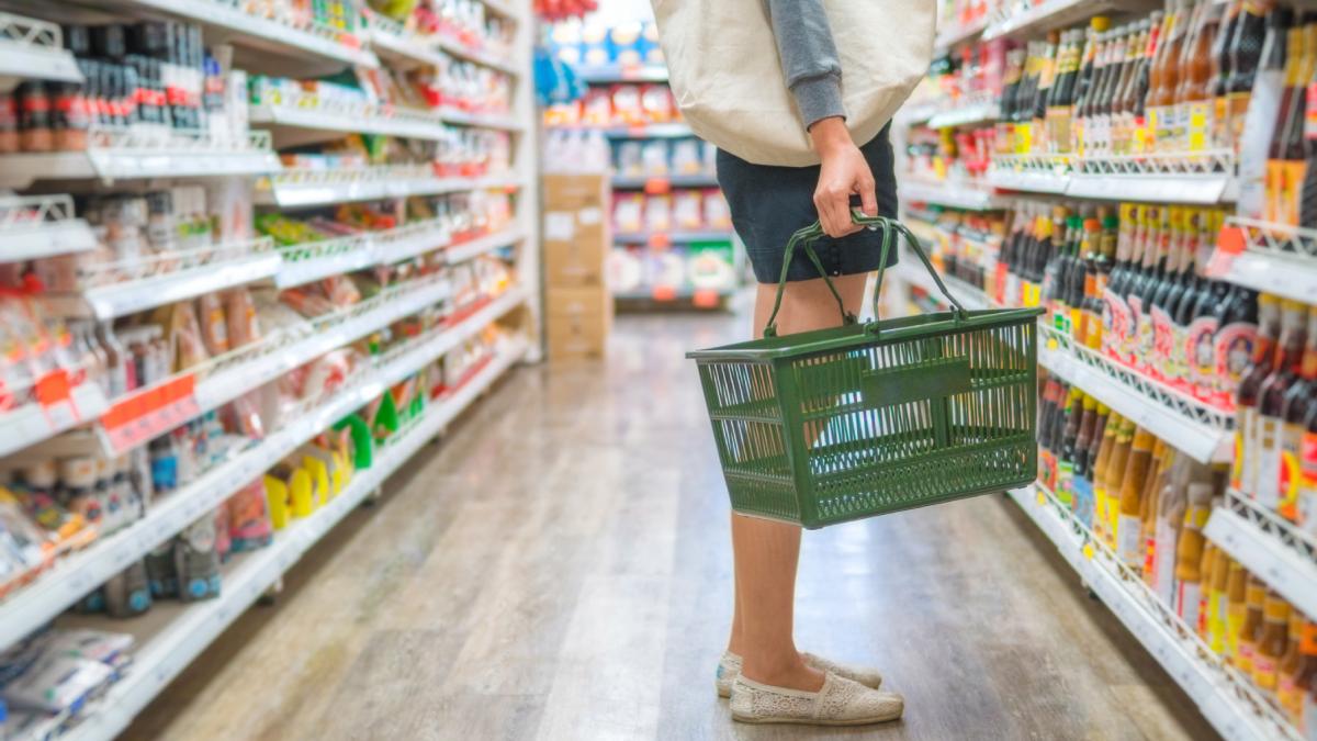 Bușoi: Supermarketuri și mall-uri cu program redus, în caz de forță majoră