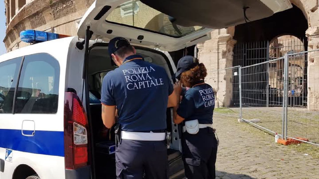 Român bătut de doi polițiști la Roma, lângă Colosseum