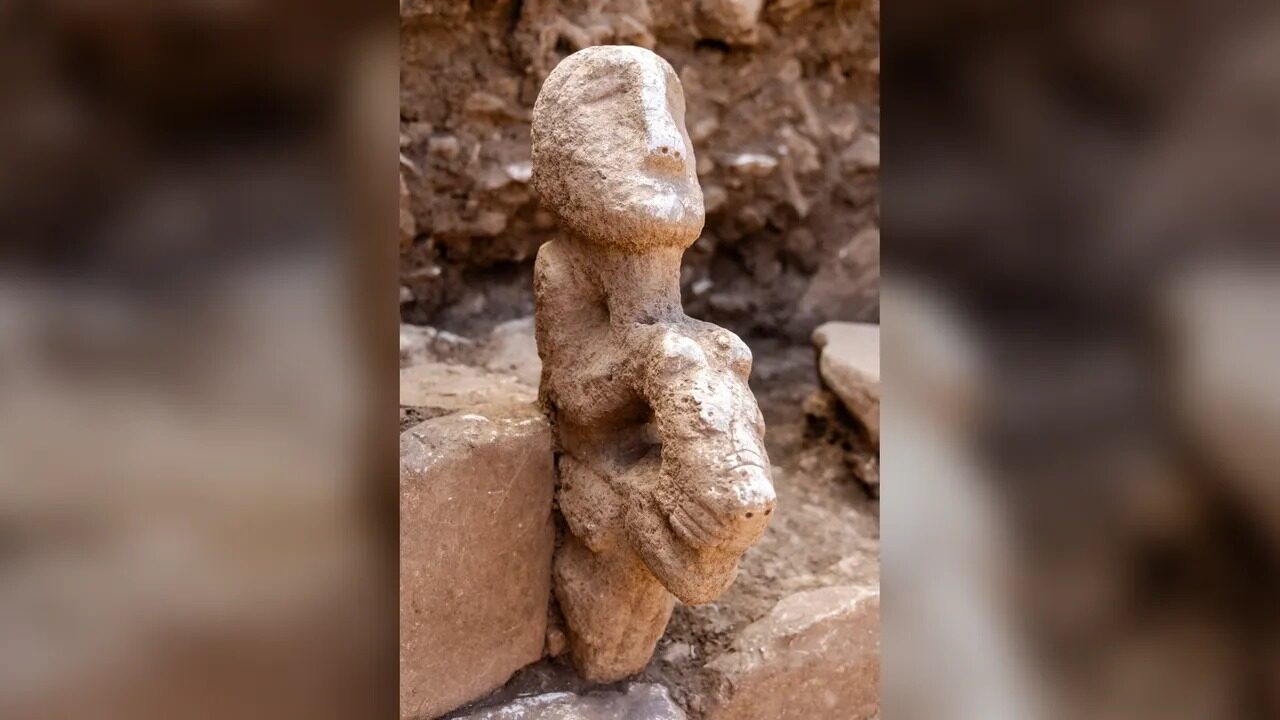 Statuie-minune: Om pe leopard, descoperire arheologică unică