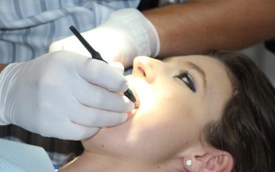 Prețuri dentare: Timișoara, cel mai ieftin implant! Diferențe uriașe