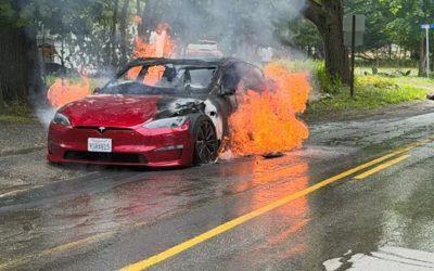 Tesla, în curtea pompierilor: Ce a urmat a uimit pe toată lumea