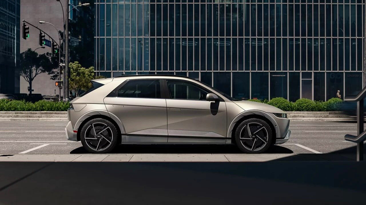 IONIQ 5: Ecran de 18 inci și devine mașină definită prin software