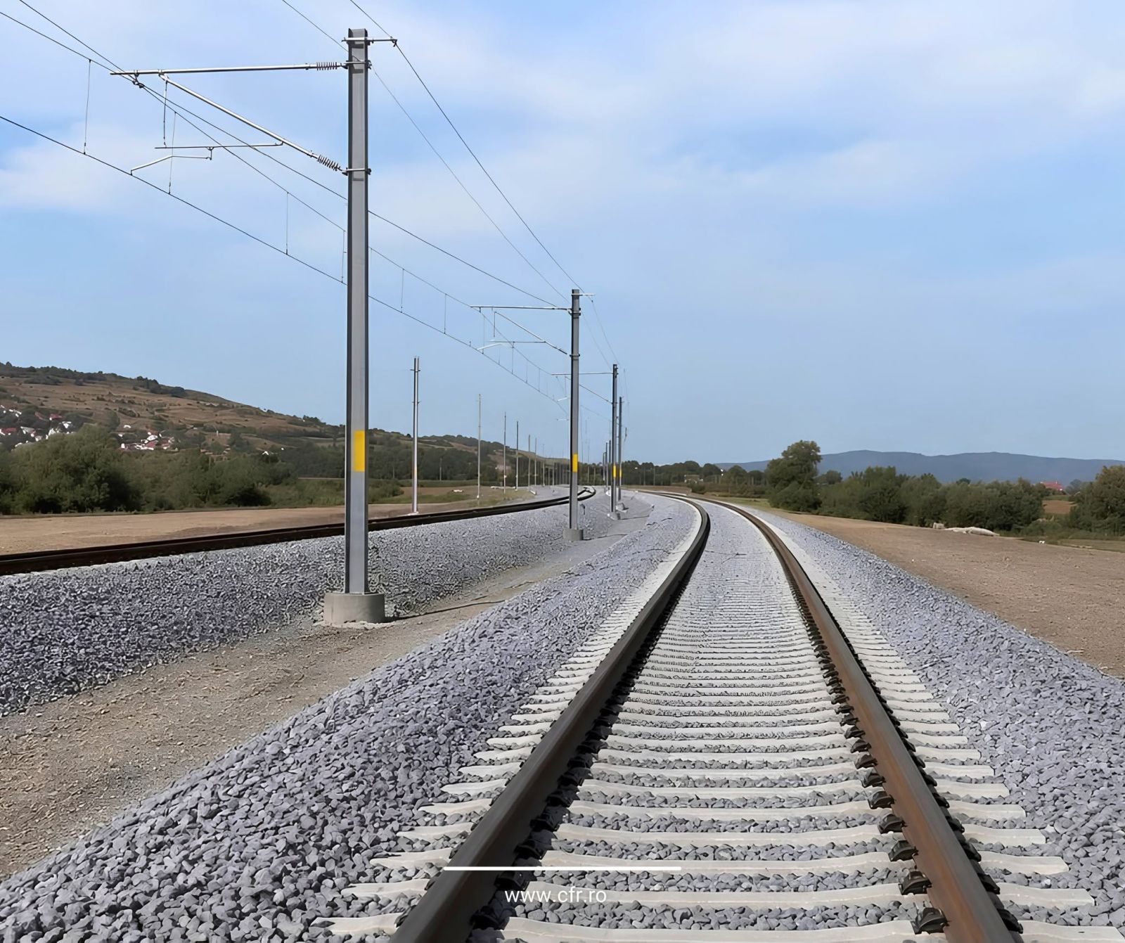 Brașov-Sighișoara: Trenuri mai rapide, până la 160 km/h pe noua linie