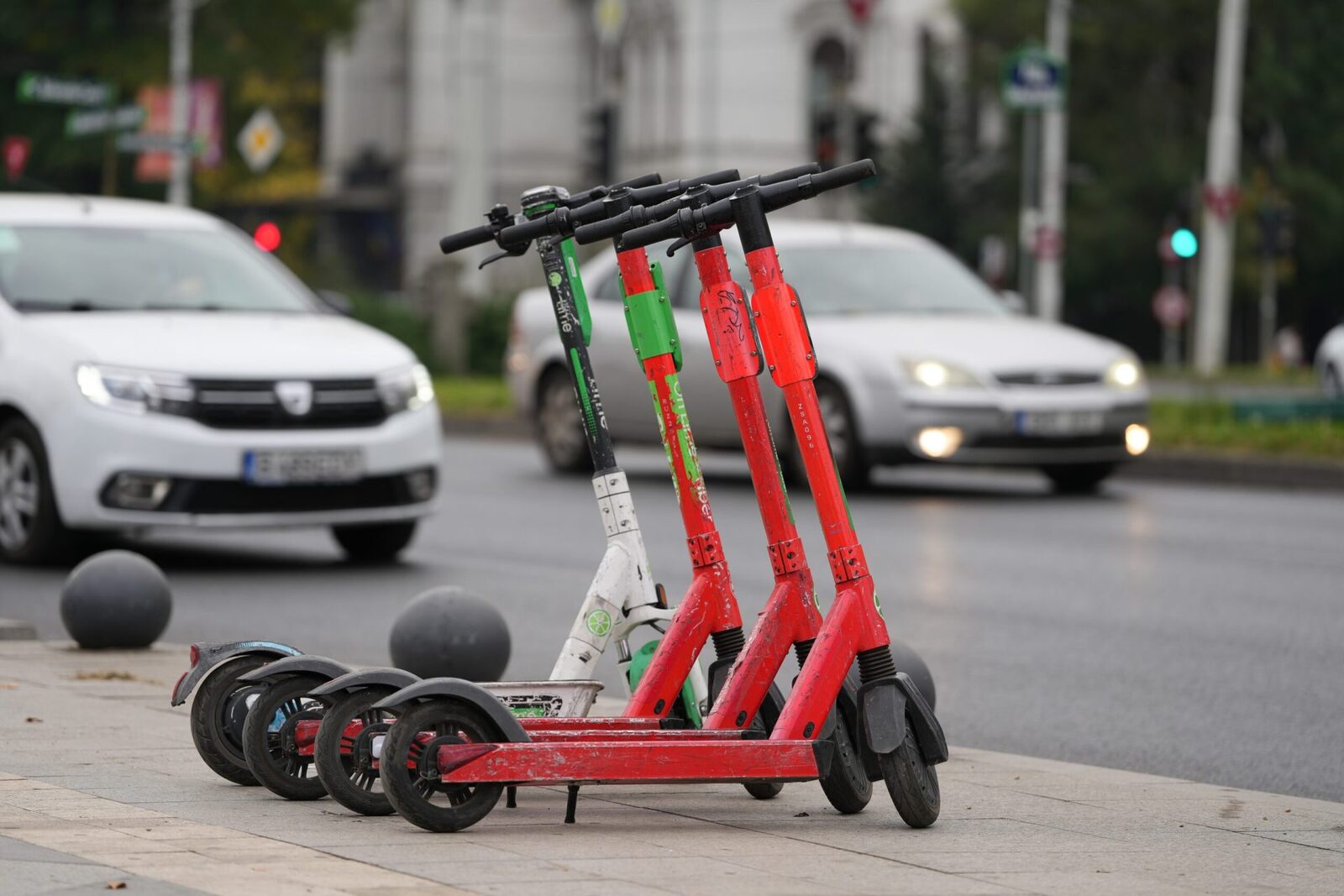 Trotinetele electrice, mai periculoase ca motocicletele, arată studiul