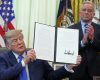 Trump minte la semnarea decretului pentru vaccinuri copii