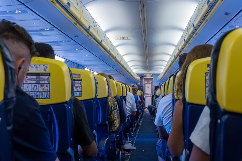 Aviație: Contracte grele ascund angajatori și taxe