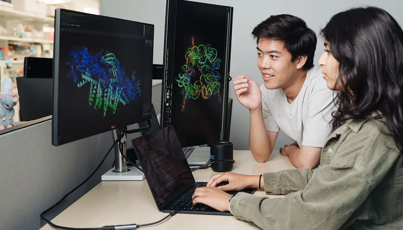 AI face primele virusuri sintetice: Revoluție în genomică