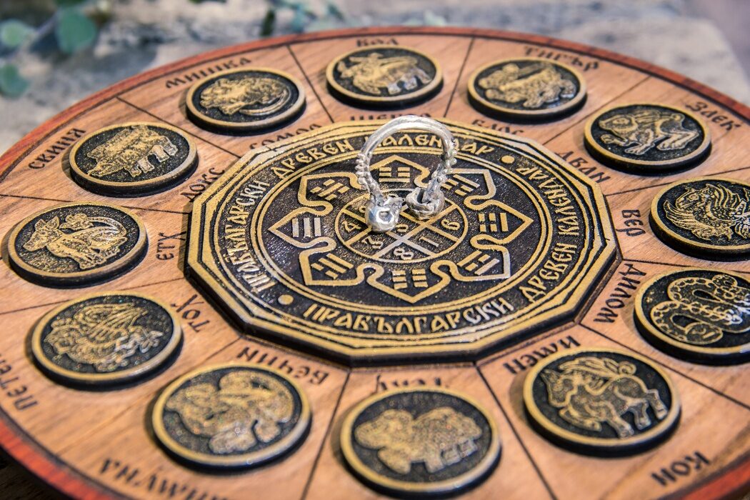 Patru zodii scapă de opt ani grei. Recompense și schimbări majore