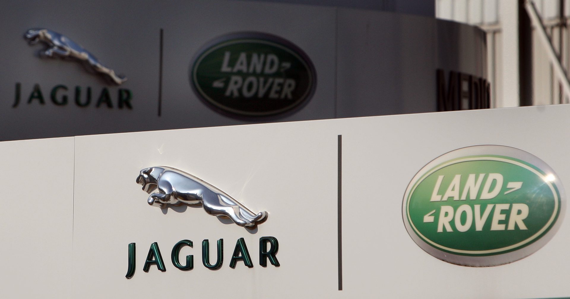 Jaguar Land Rover: 4.000 concedieri pentru 1,7 miliarde lire economii