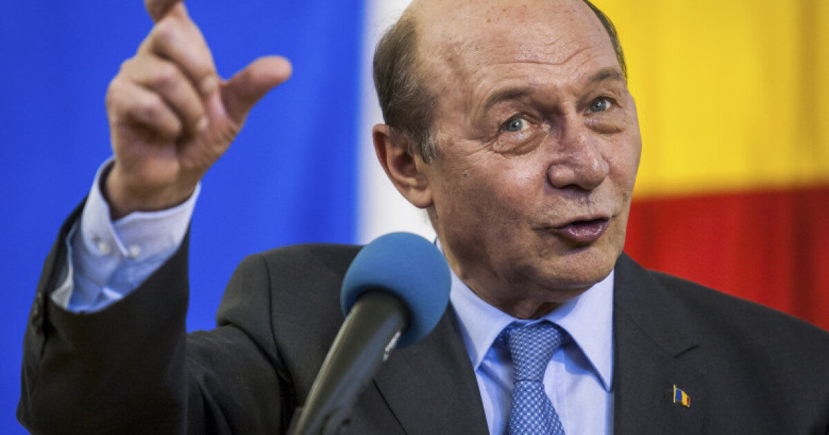 Băsescu: Aud olguţi de-ăştia care spun că Mureşan nu trăieşte în România. 80% din românii care lucrează la PE au casă, familie acolo