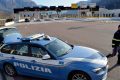 O femeie a plătit pe loc o amendă de aproape 600.000 de euro ca să plece din vamă cu geanta confiscată de polițiști