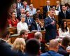 Index - Belföld - Magyar Péter beszéde csak a kezdet lesz, fontos javaslatokról vitáznak a képviselők