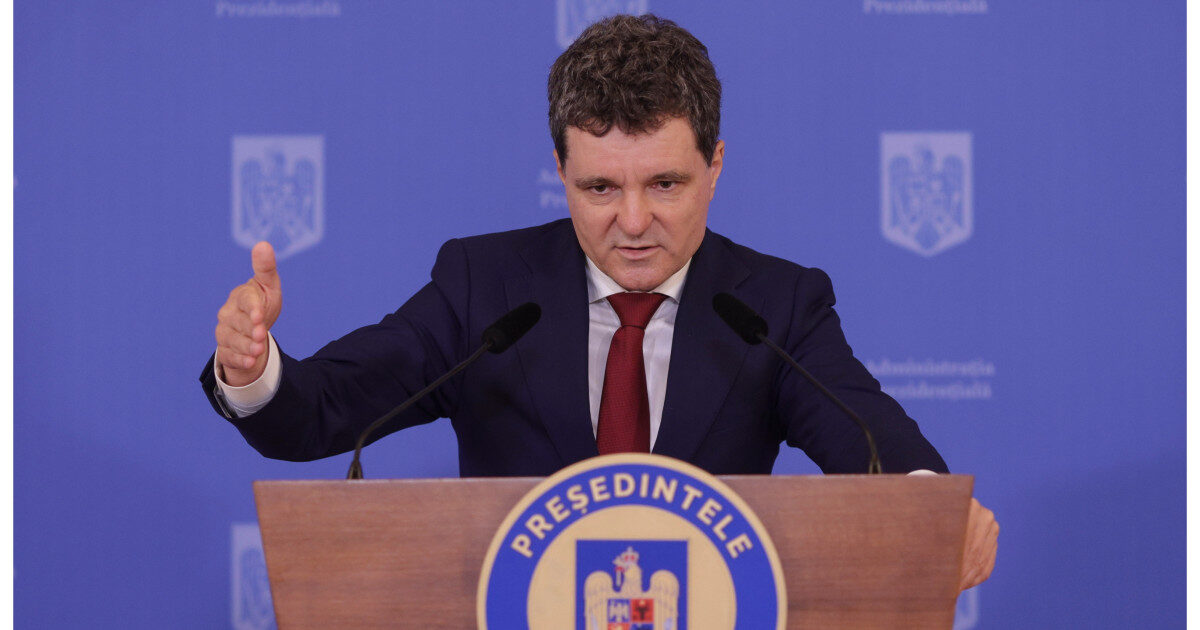 Edilii la stat scapă de incompatibilitate. Nicușor Dan a promulgat legea