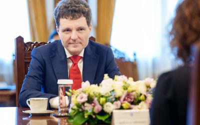 Nicuşor Dan: Tăierea burselor sociale, amânată din lipsă de fonduri