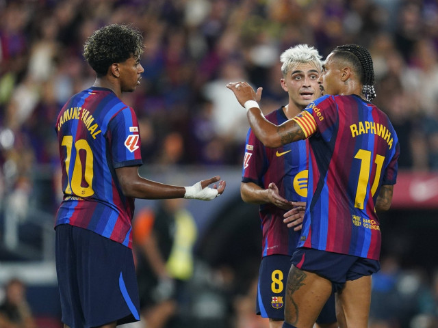 Barcelona la 3 puncte de Real: LIVE Valencia – Barcelona