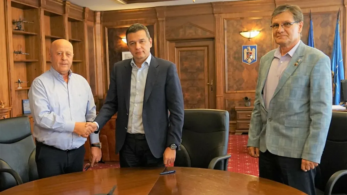 Baronul PSD de Tulcea, Horia Teodorescu, alături de Grindeanu și de șeful aeroportului, Stoian Vâlcov