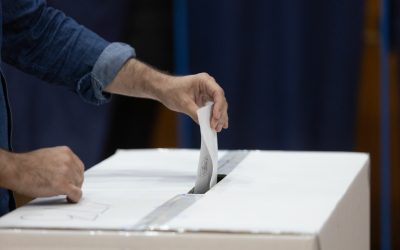 Stânga-centru, victorios la limită după numărarea voturilor