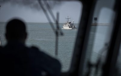 Trump: SUA pleacă din Iran, dar ține petrolul
