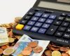 Euro scade la 5,3272 lei, afectează buzunarele românilor