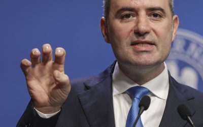 România: Deficit în scădere, investiții mari în nouă luni