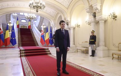Nicușor Dan, huiduit de mii de comentarii: Eșecul guvernului Mureșan, vina lui