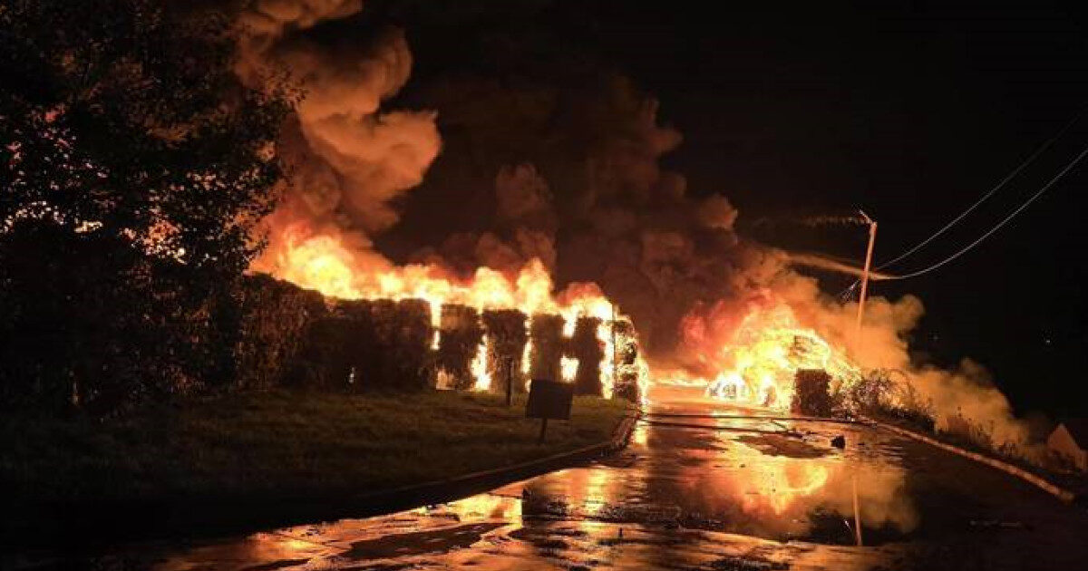 Incendiu la o stație de reciclare lângă Sibiu, mesaj RO-Alert