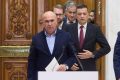 Datorii imense: Au fost beți când n-au votat legea salarizării?
