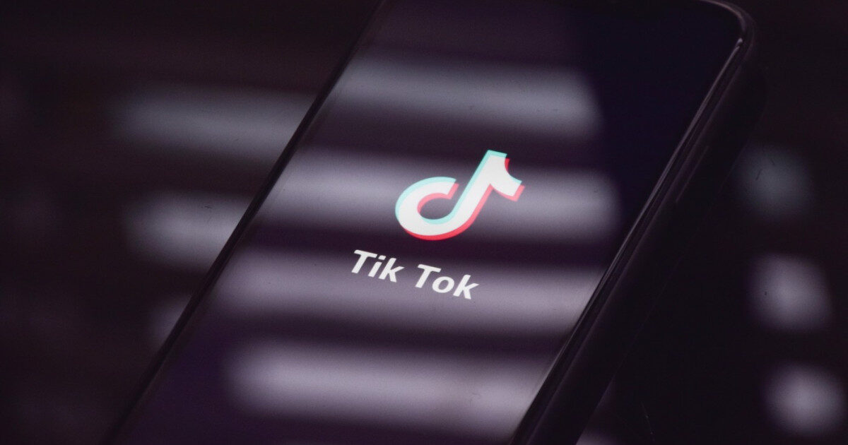 România trimite date TikTok la Bruxelles pentru alegerile din 2024