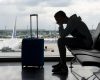Minor în străinătate singur: Ce spun legea și vârsta maximă