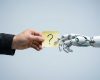Românii cer ajutor inteligenței artificiale la muncă